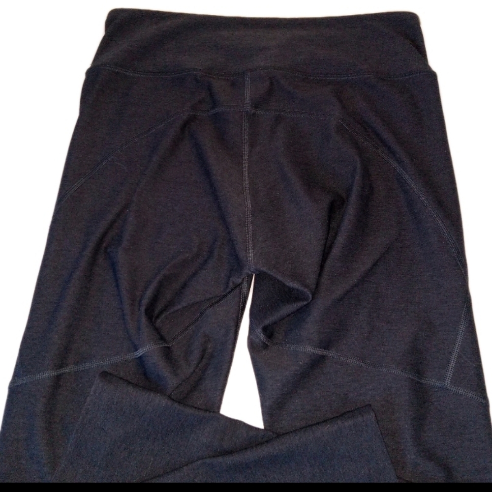Outdoor Voices Dark Gray Cropped Leggings Medium - Picture 7 of 7